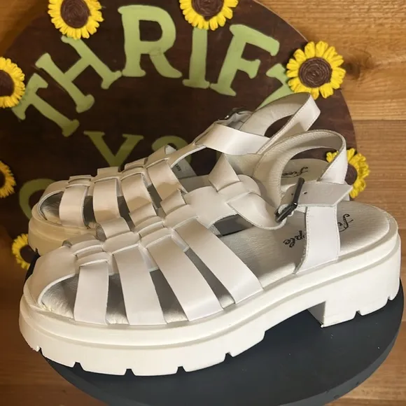 Free People Delaney Fisherman Platform Leather Buckle Sandal White 38 7.5 / 8