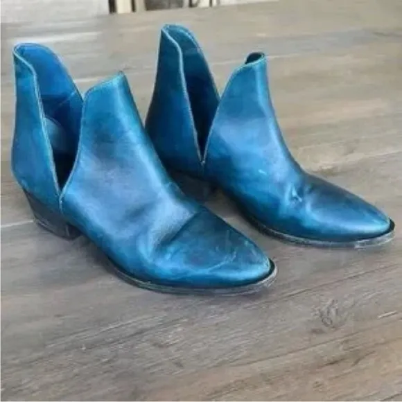 Free People Blue Charm Double V Ankle Boots US 6.5