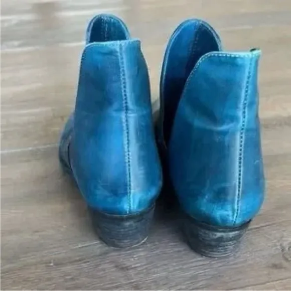 Free People Blue Charm Double V Ankle Boots US 6.5