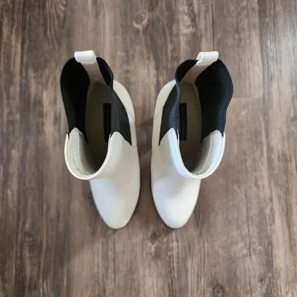 French Connection Vegan Leather Heeled Boots Ivory Black Pull On Size 8