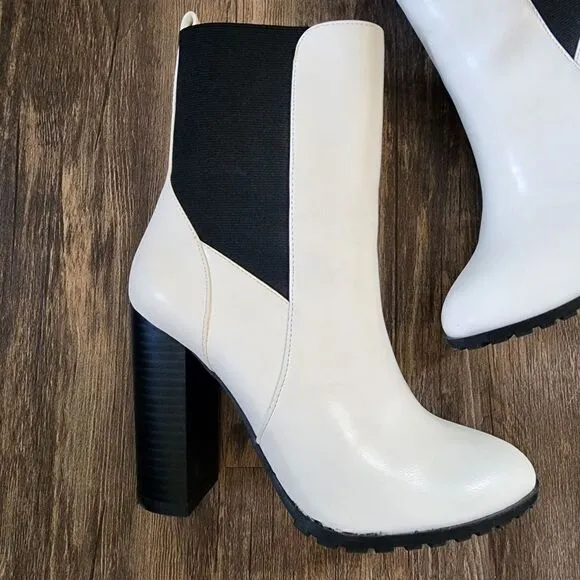 French Connection Vegan Leather Heeled Boots Ivory Black Pull On Size 8