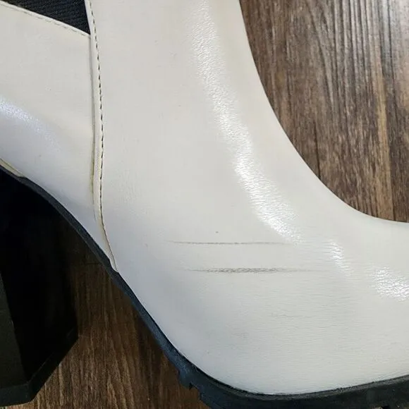 French Connection Vegan Leather Heeled Boots Ivory Black Pull On Size 8