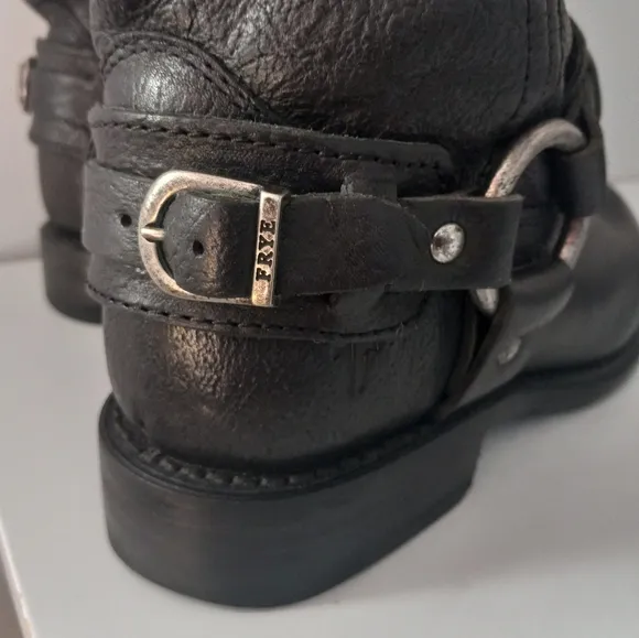 Frye Black Combat Boots with Mid-Calf Height and Rugged DesignFrye Harness Boots