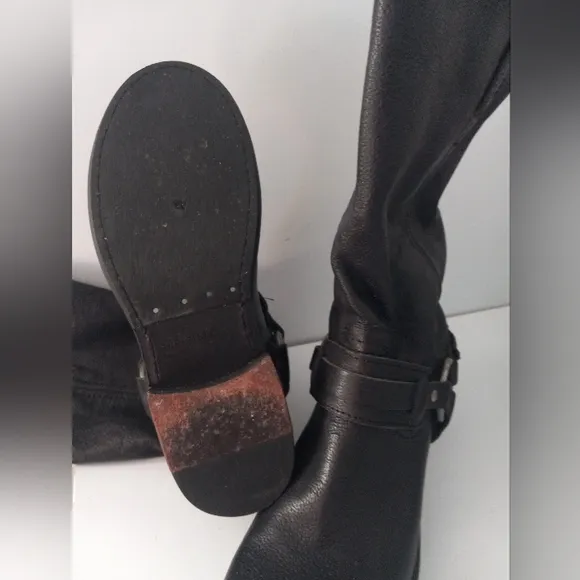 Frye Black Combat Boots with Mid-Calf Height and Rugged DesignFrye Harness Boots