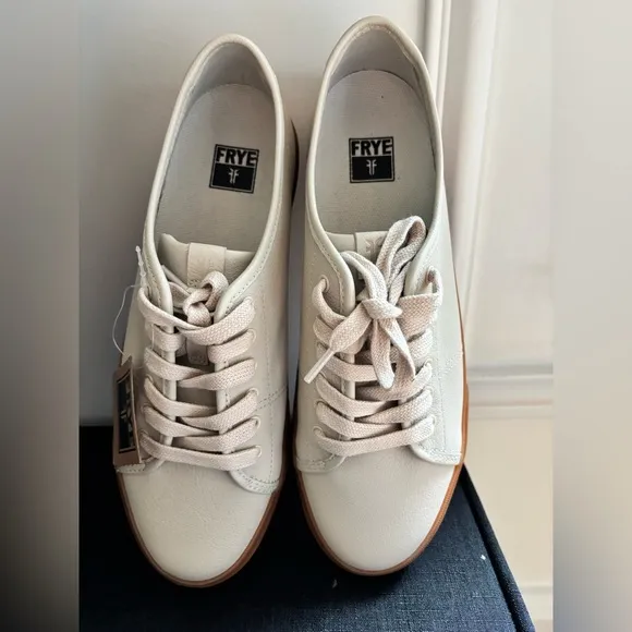 Frye Gia White Sneakers with Tan Soles Genuine Leather Size 8.5 Women’s