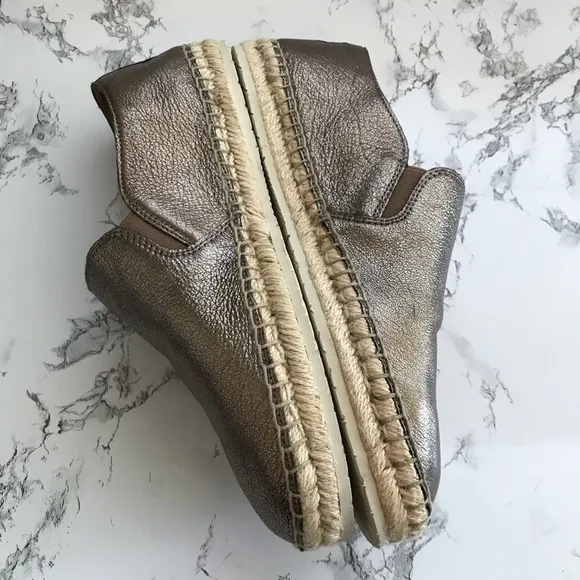 Frye Isbel Espadrilles metallic leather 9 bronze flat comfort