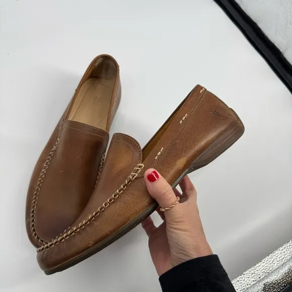 Frye Lewis Venetian Loafers in Tan