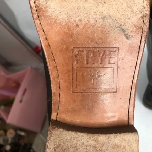 𝅺Frye tall brown boots