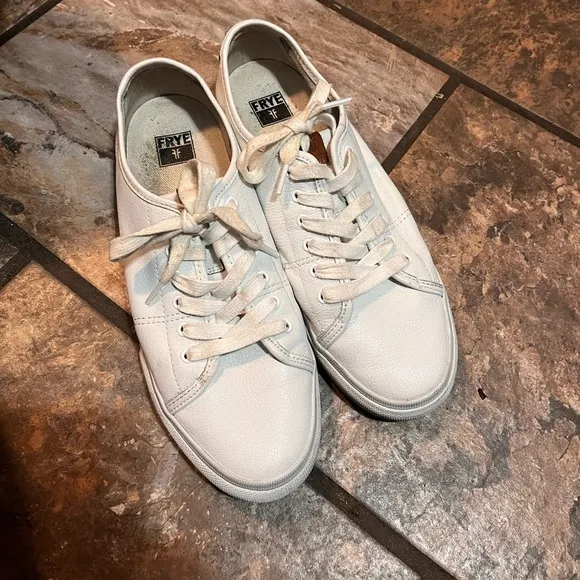 FRYE Women's Gia White Low Top Lace Leather Sneakers