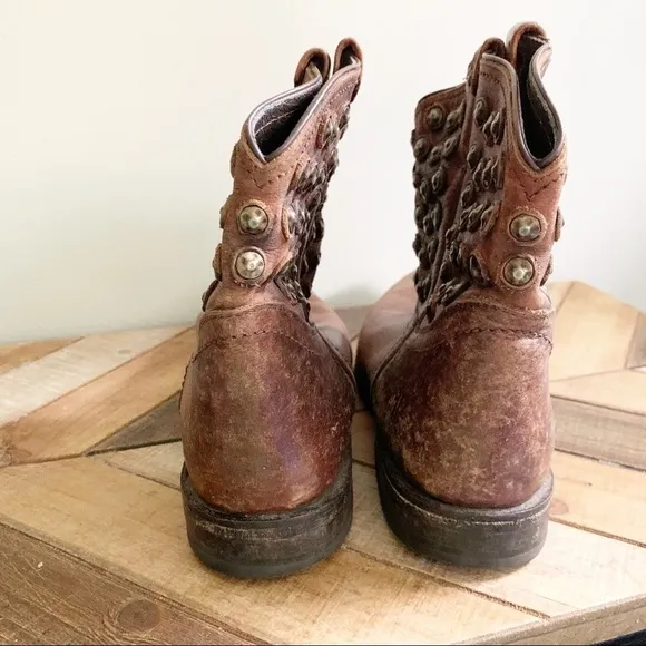 Frye Wyatt Disc Distressed Leather Boots