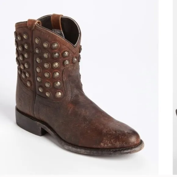 Frye Wyatt Disc Distressed Leather Boots