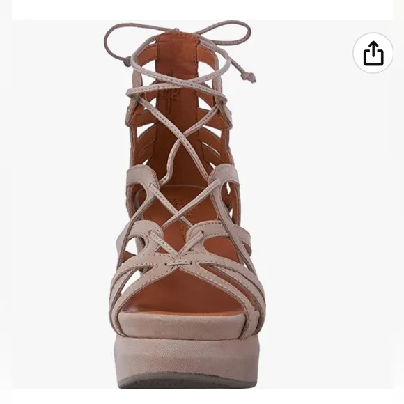 Gentle Souls  by Kenneth Cole Women's Joy Platform Wedge Sandals