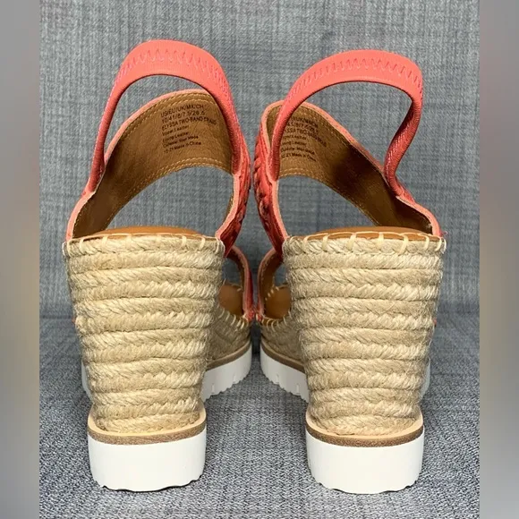 Gentle Souls Elyssa Two-Band Braid Coral Wedge Heel Sandals Size 10M