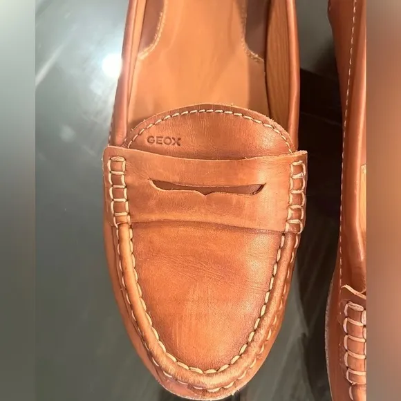 GEOX Respira, Gorgeous Leather Loafers, Excellent Condition, MSRP $160, EU40/US9