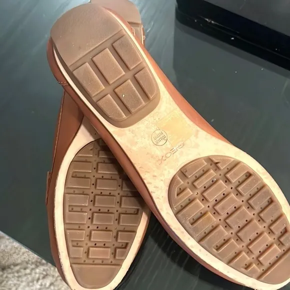 GEOX Respira, Gorgeous Leather Loafers, Excellent Condition, MSRP $160, EU40/US9
