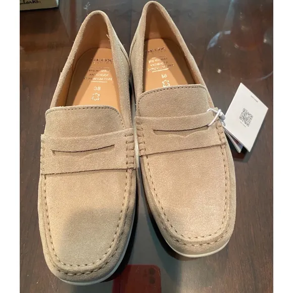 Geox Women’s Beige Loafers, Size 38 or 7.5