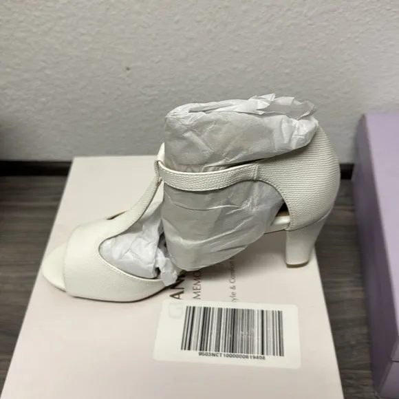 Giani Bernini Claraa Memory Foam Dress Sandals