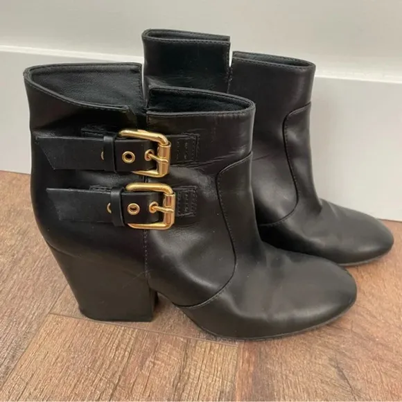 Giuseppe Zanotti Nikita Buckle Leather Ankle Boots