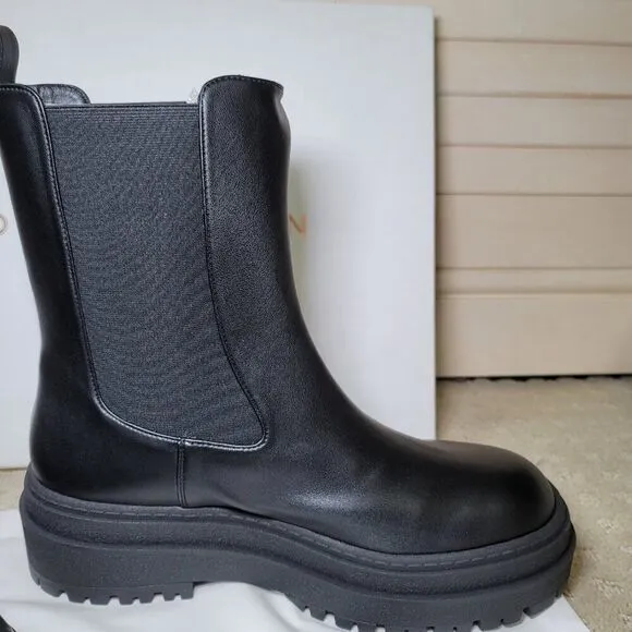 Good American Pull On‎ Combat Boots Chelsea Lug Sole Bootie - Black, Size 9