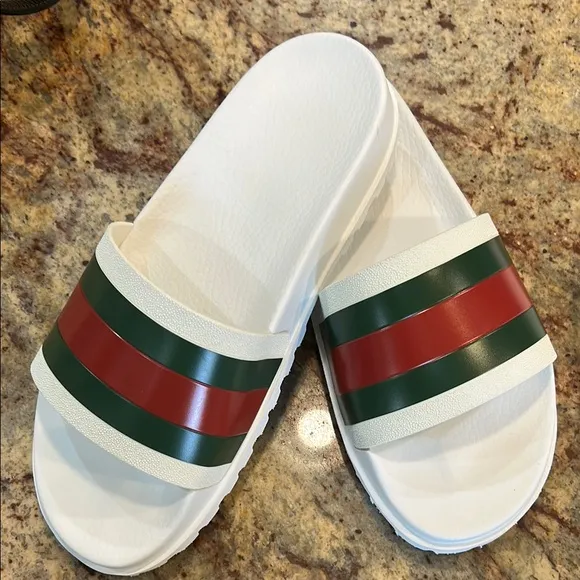 GUCCI 400$ Men's Web Slide Sandal - White Rubber White Slides with Red and Green