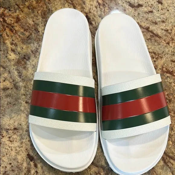 GUCCI 400$ Men's Web Slide Sandal - White Rubber White Slides with Red and Green