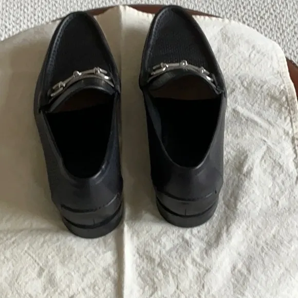 Gucci Black Leather Loafers with Silver Accents