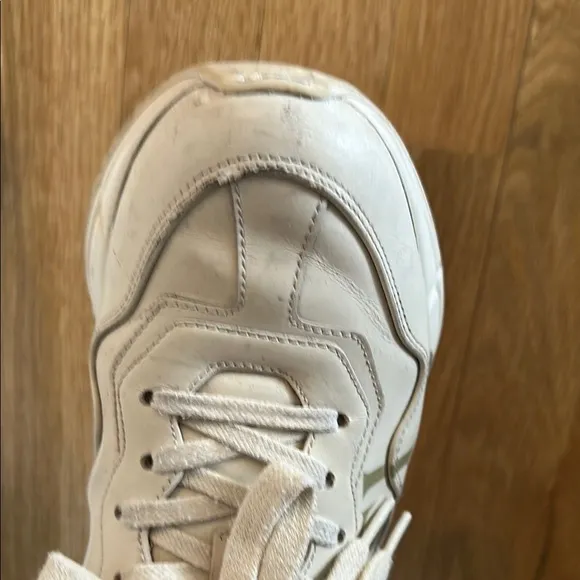 Gucci Cream Women's Sneakers