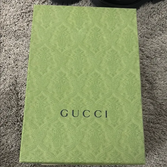Gucci Green Women’s leather loafers