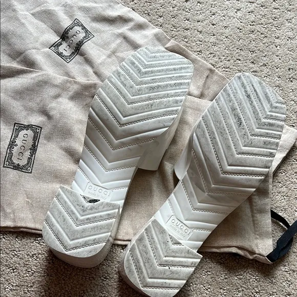 Gucci White  Rubber Sandals Minimalist Design