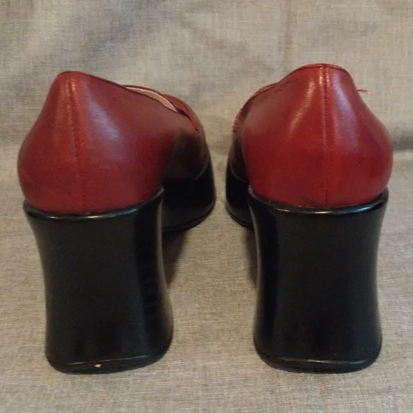 Guess by Marciano Red Leather Vintage Y2K Platform Loafers