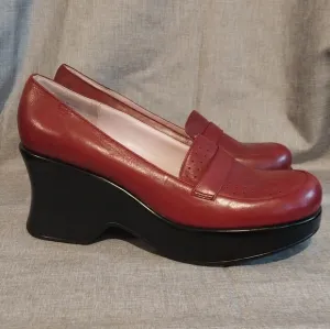 Guess by Marciano Red Leather Vintage Y2K Platform Loafers