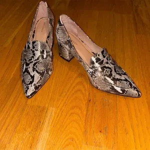Halogen Women's Python Print Leather Heeled Loafers Size 7.5