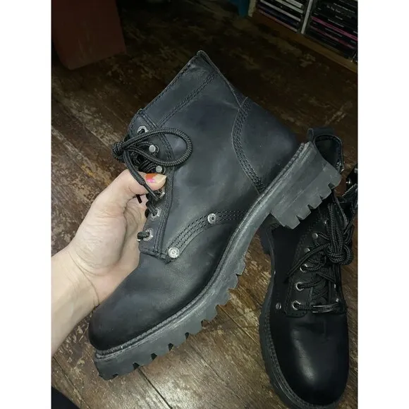 Harley Davidson Women’s Black Heeled Leather Riding Boots USED size 8