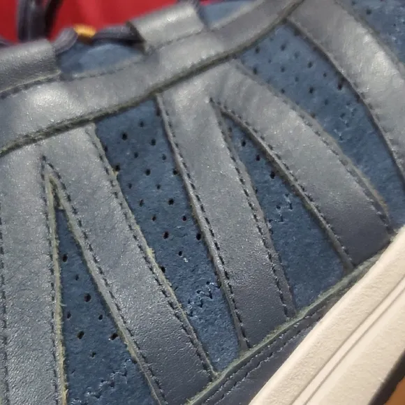 Harmony 783 Blue Sneakers with Suede Upper and Sporty Design