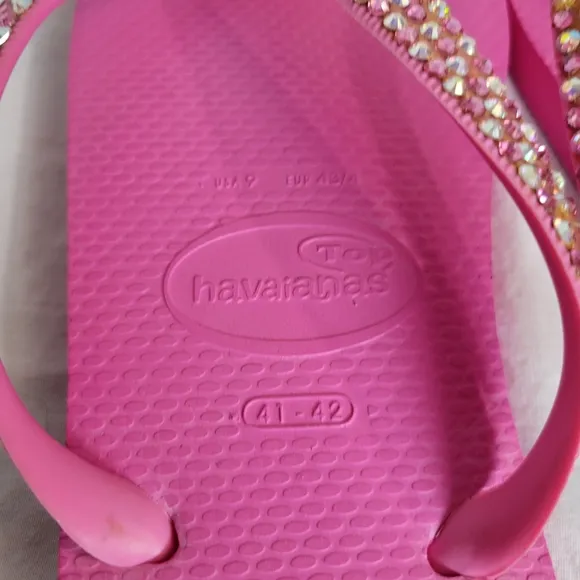 Havaianas Women's Pink Rhinestone Embellished Slim Flip Flops Sandals Size 9