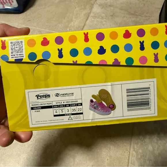 HeelysRezerve Low Peeps kids sneakers youth 4 brand new in box