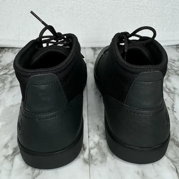 Helly Hansen Men's Landon Chukka Boots‎ in Black- Sz 11
