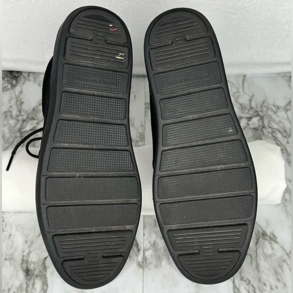 Helly Hansen Men's Landon Chukka Boots‎ in Black- Sz 11