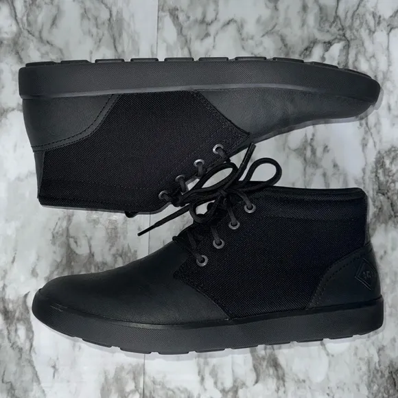 Helly Hansen Men's Landon Chukka Boots‎ in Black- Sz 11