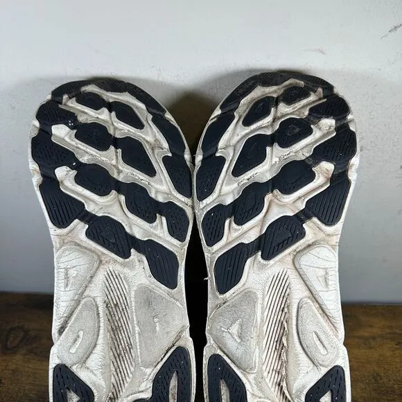 Hoka‎ Clifton 9 Black White 1127895 BWHT Shoes Sneakers Men's Size 11.5 D