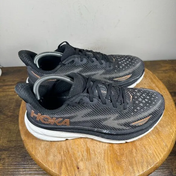 Hoka Clifton 9 Black White Shoes Sneakers Women's Size 9 B 1127896‎ BCPPR