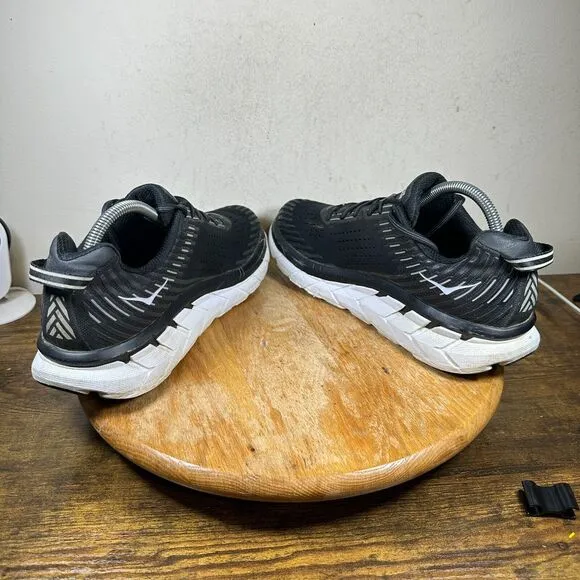 Hoka One One Clifton 5 Black White Men's Size 10.5 Shoes Sneakers 1093755 BWHT‎