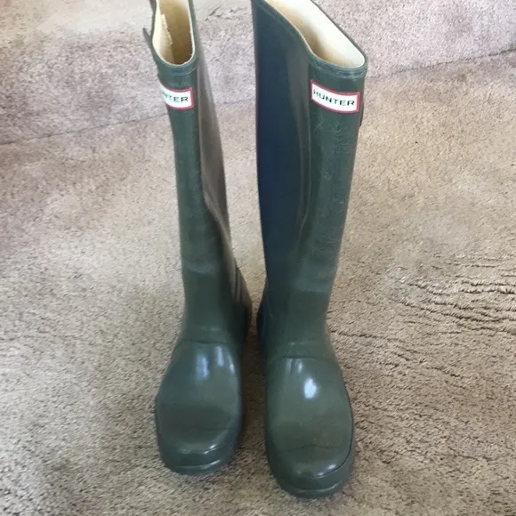 Hunter Women's Green Rain Boots Size 8