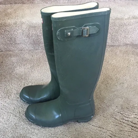 Hunter Women's Green Rain Boots Size 8