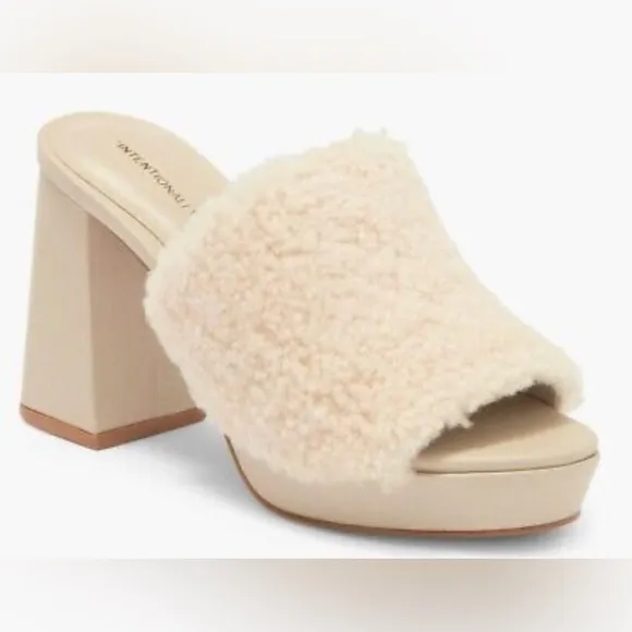 INTENTIONALLY BLANK Women’s Tian Faux Shearling Slide Sandal Cream-SZ 8.5-9