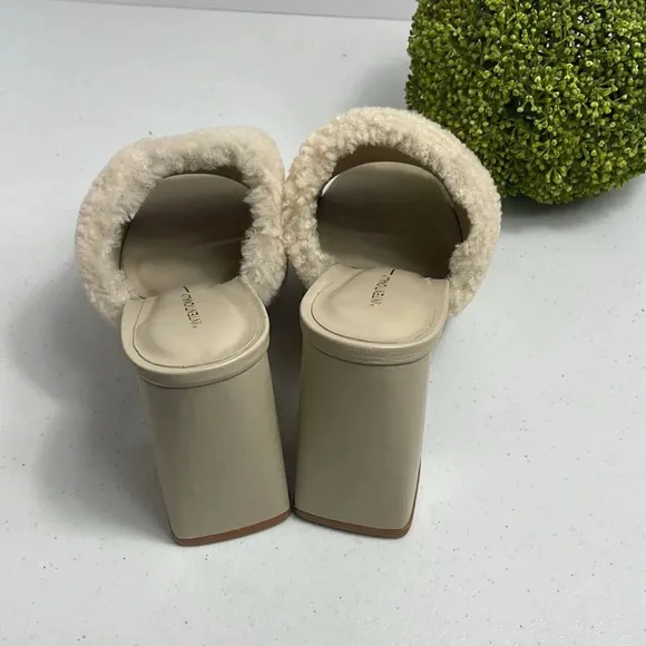 INTENTIONALLY BLANK Women’s Tian Faux Shearling Slide Sandal Cream-SZ 8.5-9