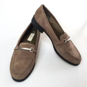 Jaclyn Smith Horsebit Ornament Suede Loafers