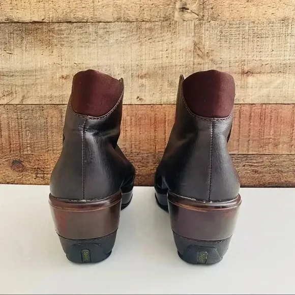 Jambu Esmeralda Vegan Leather Boots