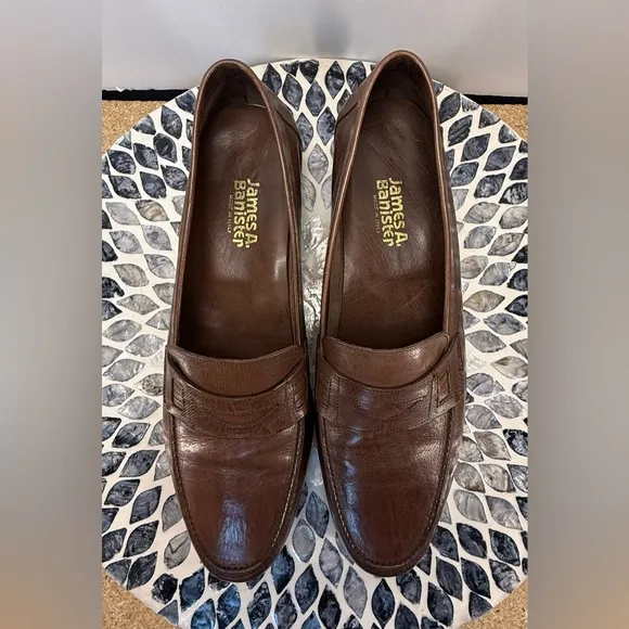 James A Banister vintage Men's Brown Leather Loafers size 10