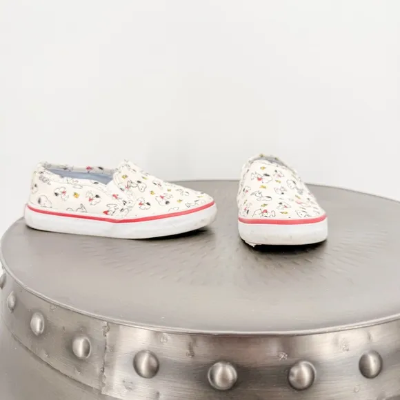 Janie and Jack Cream and Red Slip-On Peanut Sneakers